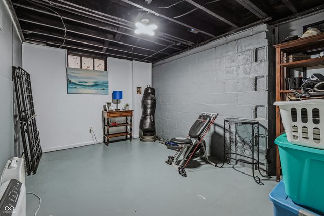 2220 Union Street, Columbus, IN 47201