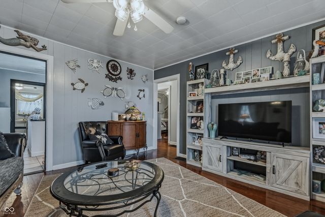 2220 Union Street, Columbus, IN 47201