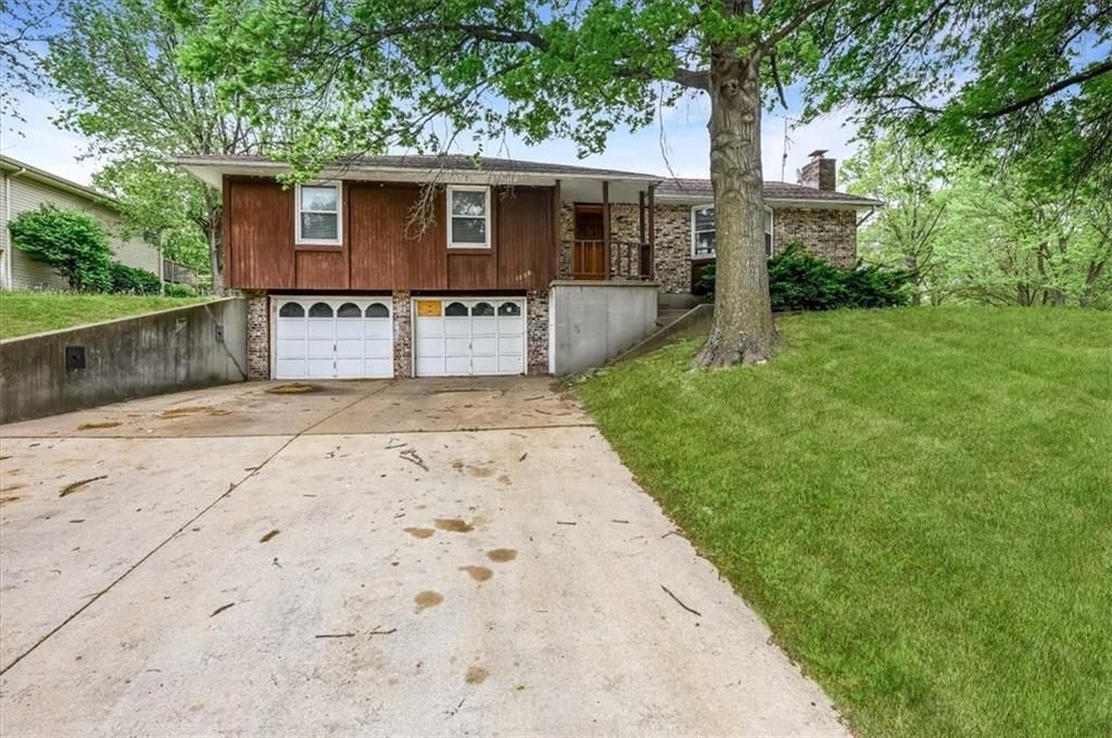 1000 N 20th Street, Leavenworth, KS 66048