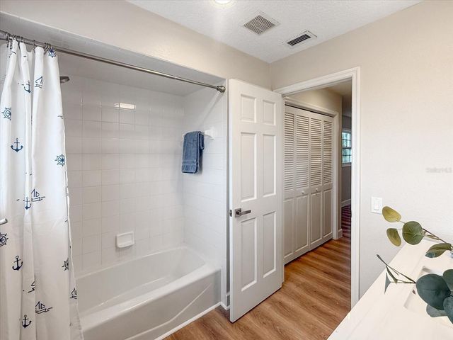 5623 HULL COURT, New Port Richey, FL 34652