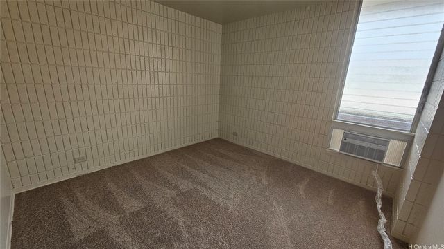 98-729 Moanalua Loop 108, Aiea, HI 96701