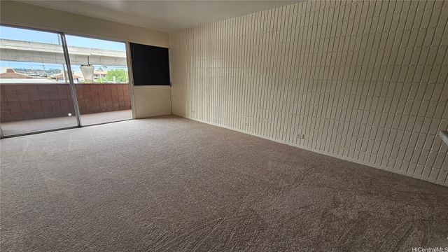 98-729 Moanalua Loop 108, Aiea, HI 96701