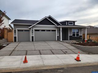 Pheasant (Model N) Av, Stayton, OR 97383