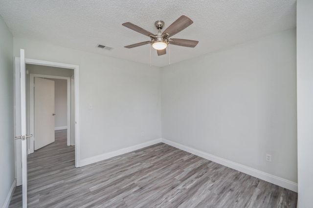 2129 Hillary Lane, Navarre, FL 32566