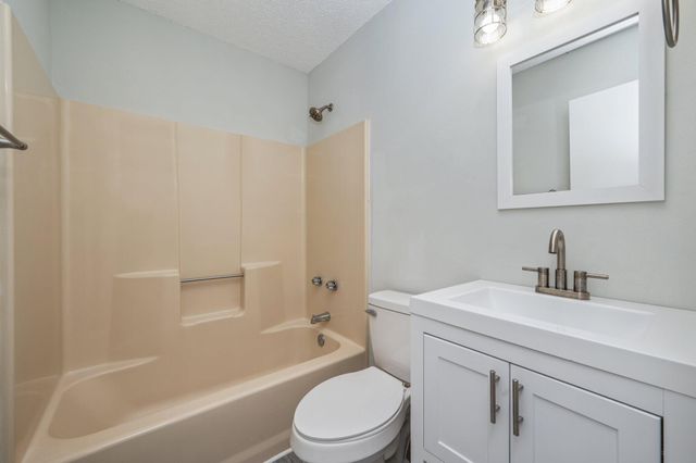 2129 Hillary Lane, Navarre, FL 32566