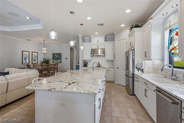 9531 Campanile CIR, Naples, FL 34114