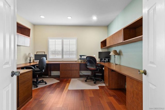 2099 White Birch Dr, Vista, CA 92081