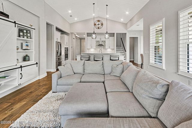 104 MARQUESA Circle, St. Johns, FL 32259
