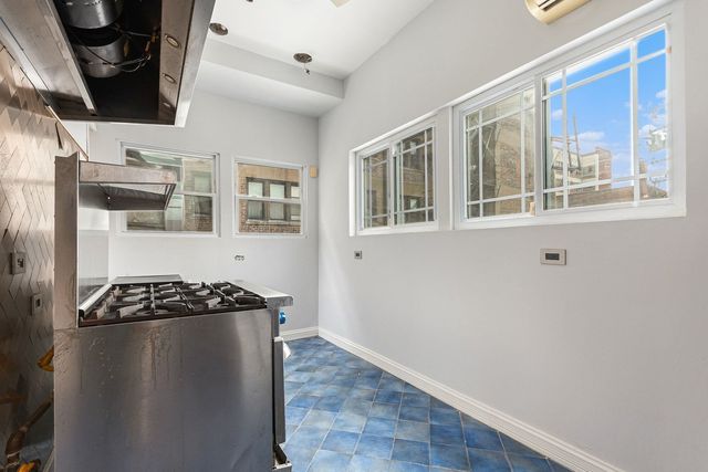 5114 S Dorchester Avenue, Chicago, IL 60615