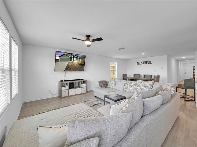 13262 Wrangler St, Robstown, TX 78380