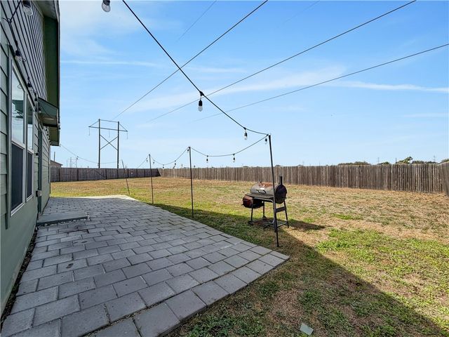 13262 Wrangler St, Robstown, TX 78380