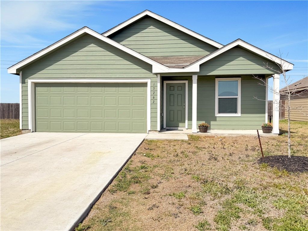 13262 Wrangler St, Robstown, TX 78380