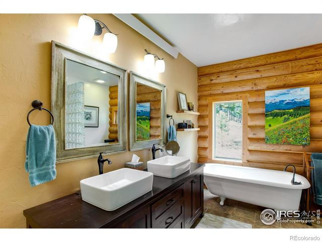 427 Wilderness Ridge Way, Bellvue, CO 80512