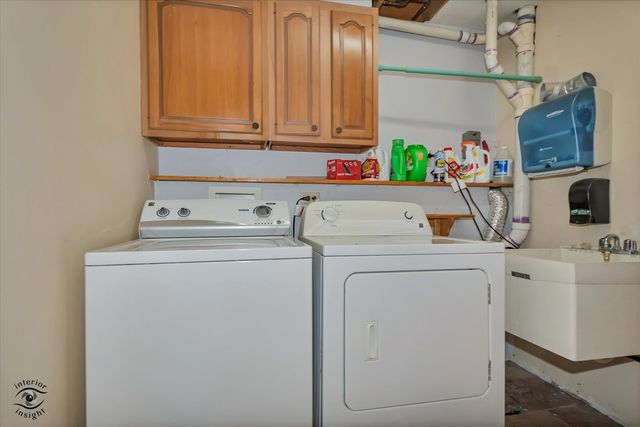 24412 S Kings Road, Crete, IL 60417