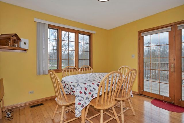 24412 S Kings Road, Crete, IL 60417