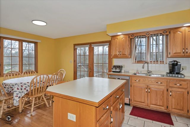 24412 S Kings Road, Crete, IL 60417