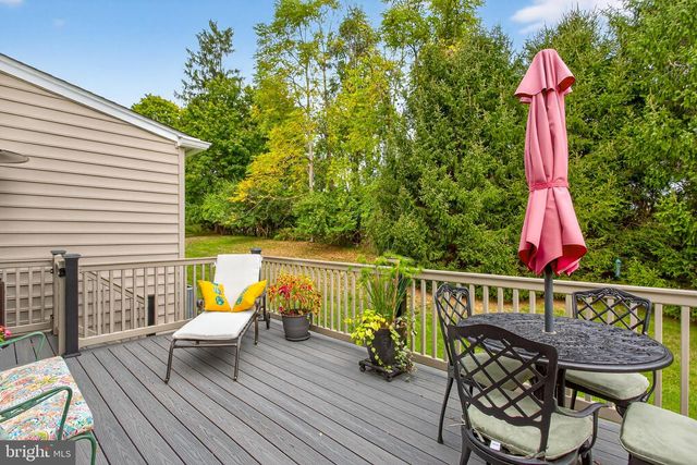 11 PINTAIL CT, West Chester, PA 19380