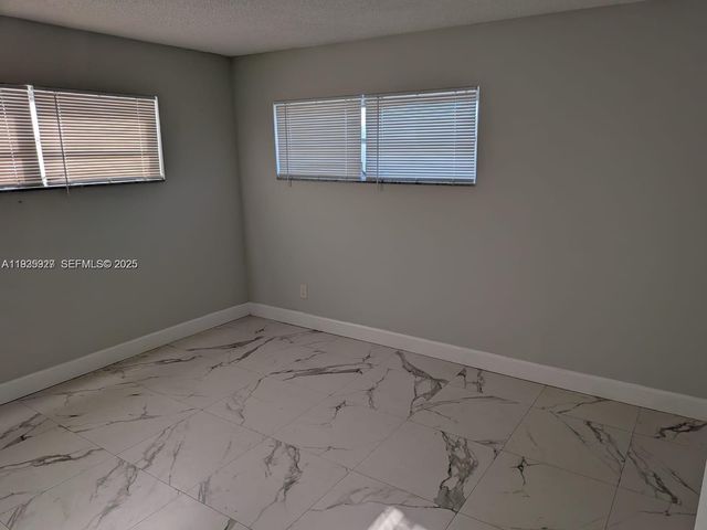 6201 SW 37th St 203, Davie, FL 33314