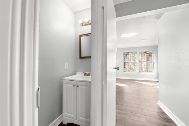 2523 W Greens Road, Houston, TX 77067