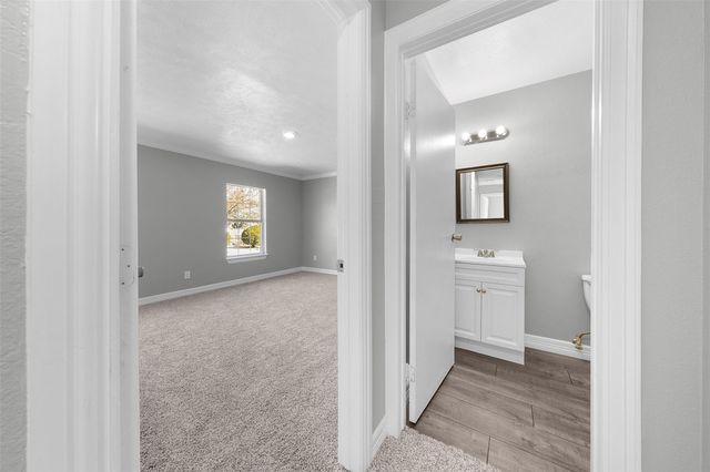 2523 W Greens Road, Houston, TX 77067