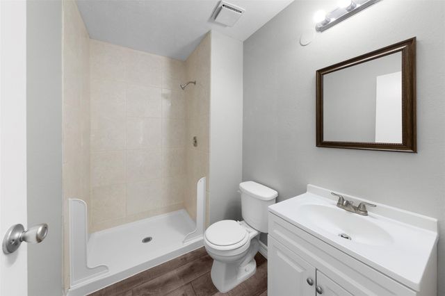 2523 W Greens Road, Houston, TX 77067