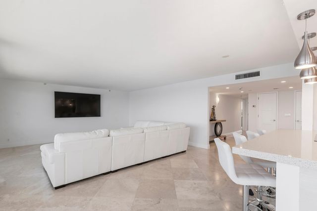 250 S Ocean 4e Boulevard 4-e, Boca Raton, FL 33432