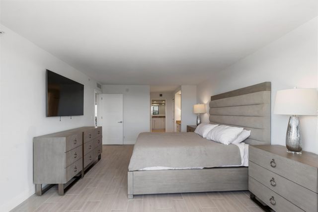 250 S Ocean 4e Boulevard 4-e, Boca Raton, FL 33432