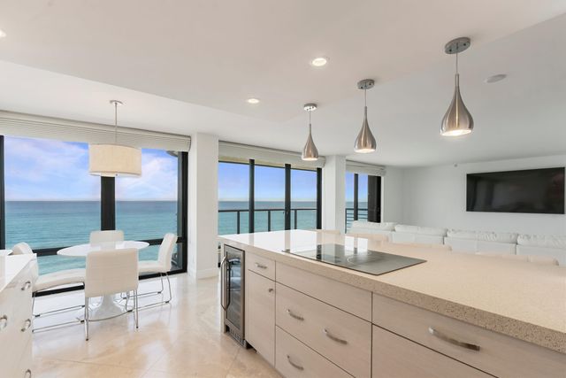 250 S Ocean 4e Boulevard 4-e, Boca Raton, FL 33432