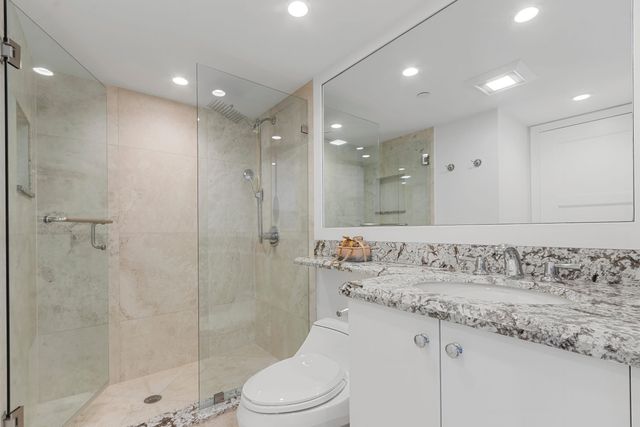 250 S Ocean 4e Boulevard 4-e, Boca Raton, FL 33432