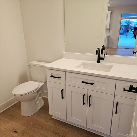 18582 Stallmann Drive, Macomb Township, MI 48042