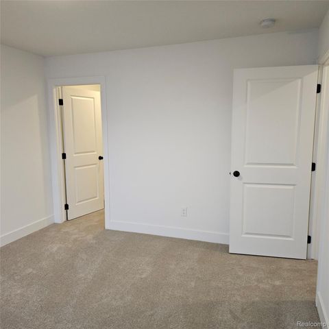 18582 Stallmann Drive, Macomb Township, MI 48042
