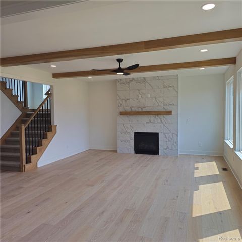 18582 Stallmann Drive, Macomb Township, MI 48042