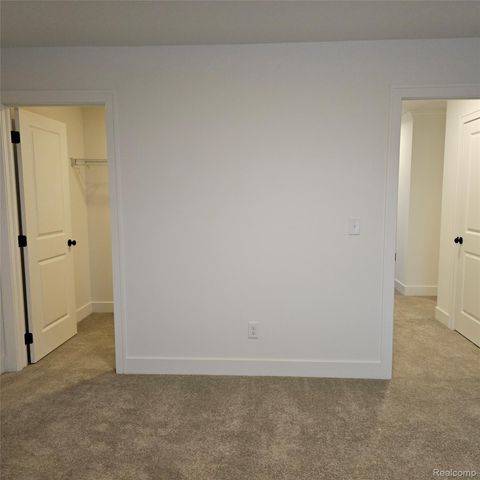 18582 Stallmann Drive, Macomb Township, MI 48042