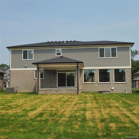 18582 Stallmann Drive, Macomb Township, MI 48042