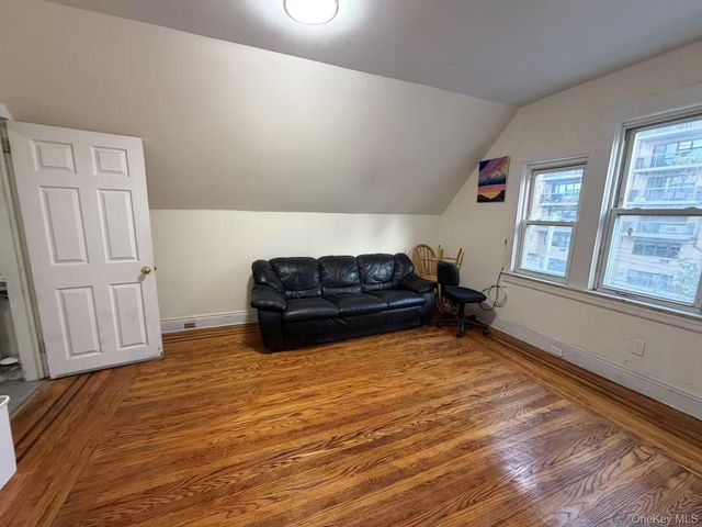 14711 35th Avenue 3FL, Flushing, NY 11354