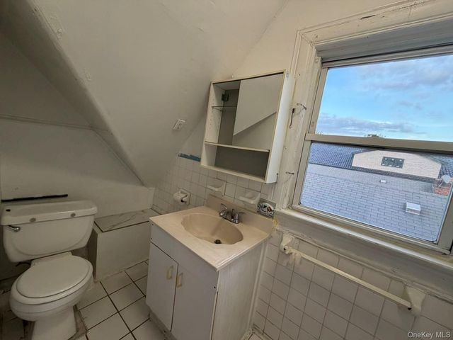 14711 35th Avenue 3FL, Flushing, NY 11354
