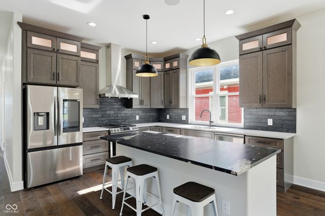 1054 W 35th Street, Indianapolis, IN 46208