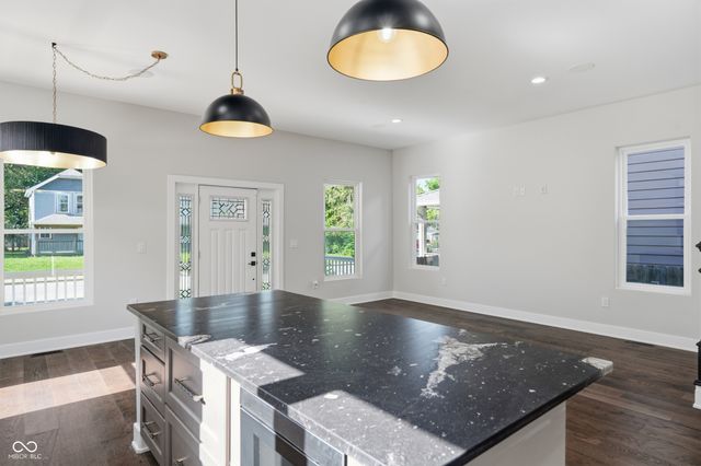 1054 W 35th Street, Indianapolis, IN 46208