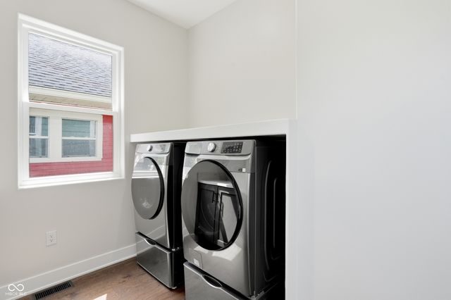 1054 W 35th Street, Indianapolis, IN 46208