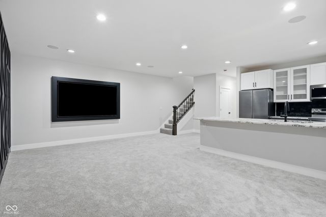 1054 W 35th Street, Indianapolis, IN 46208