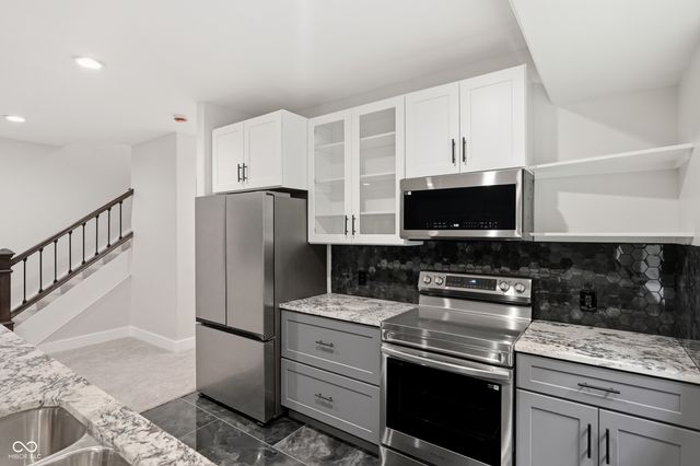 1054 W 35th Street, Indianapolis, IN 46208