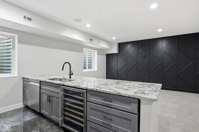 1054 W 35th Street, Indianapolis, IN 46208