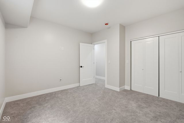 1054 W 35th Street, Indianapolis, IN 46208