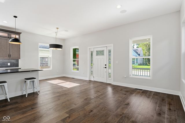 1054 W 35th Street, Indianapolis, IN 46208