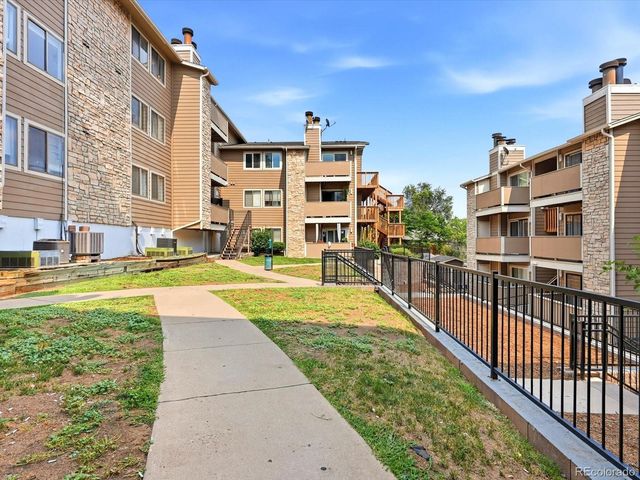 2929 W Floyd Avenue 323, Denver, CO 80236