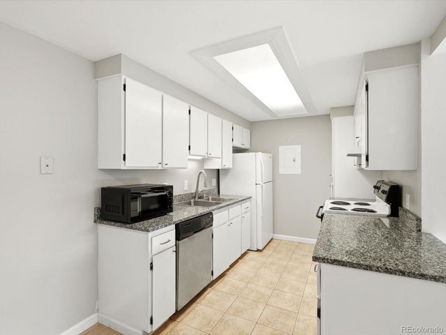 2929 W Floyd Avenue 323, Denver, CO 80236