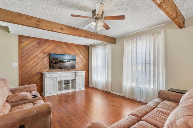 2917 LAKE GRIFFIN ROAD, Lady Lake, FL 32159