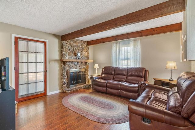 2917 LAKE GRIFFIN ROAD, Lady Lake, FL 32159