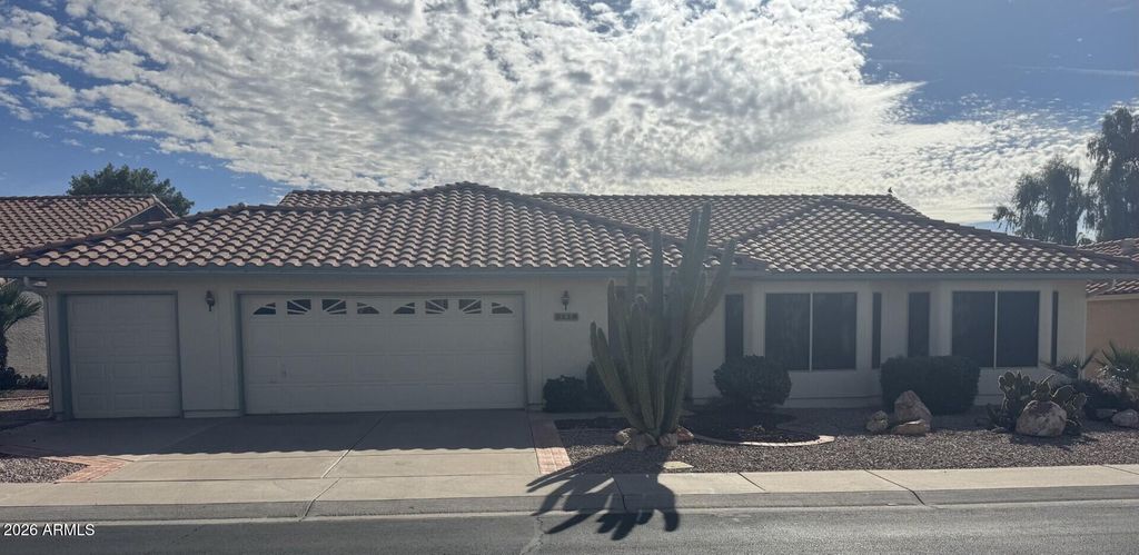 2118 LEISURE WORLD --, Mesa, AZ 85206