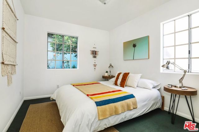 1811 W Silver Lake Drive, Los Angeles, CA 90026